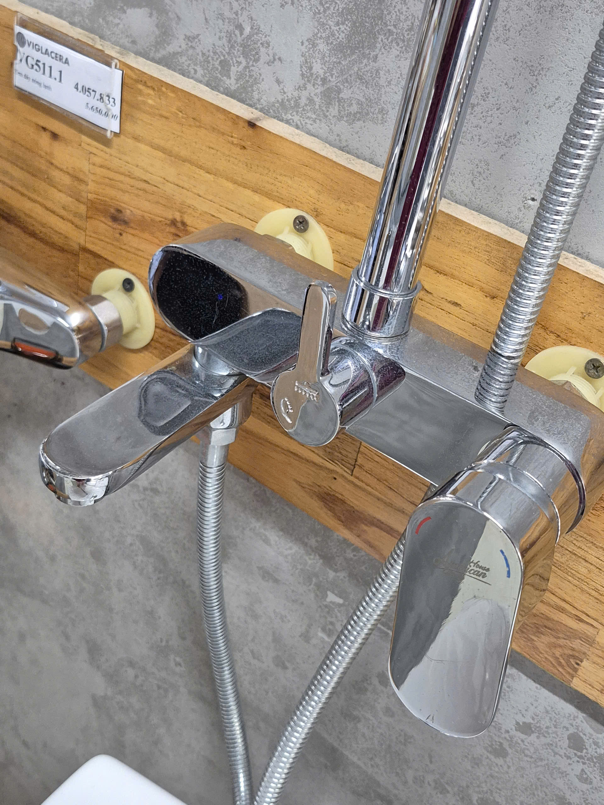 f1b94b926772e92cb063