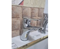 MẪU Vòi lavabo nóng lạnh AHL VC01